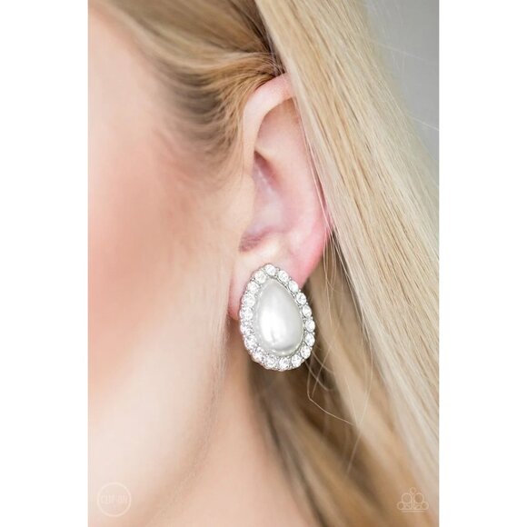 Teardrop White Pearl & Rhinestone Clip-On Earrings For Women Bridal Jewelry - Picture 1 of 2